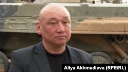 74/261 әскери бөлімінің фельдшері Нұрдәулет Нұрбопаев. 24 сәуір 2013 жыл.