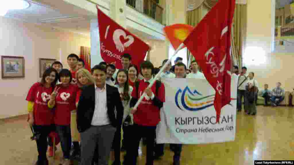 Состав команды «Азия Микс» в этом году был обновлен. В бишкекскую команду вошли представители из Узбекистана и Таджикистана. 