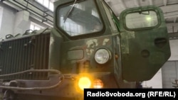 Одна из версией шасси на базе грузового автомобиля для пусковой установки "Ольхи" - МАЗ-543