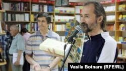 Emilian Galaicu-Păun introducînd Dicționarului lui Valentin Guțu