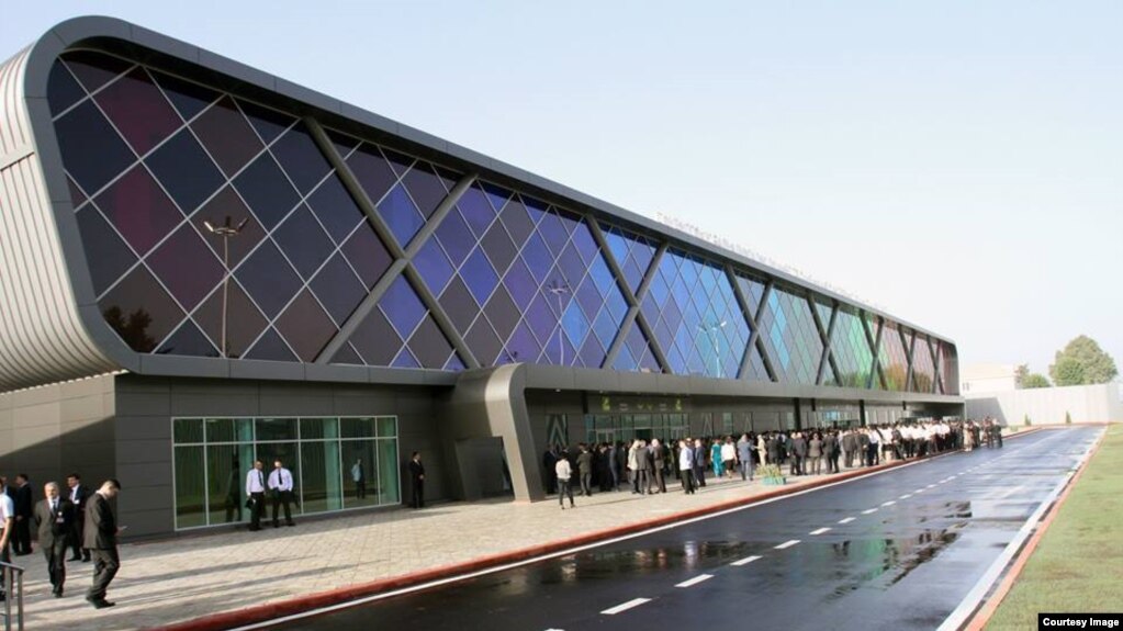 Ширкати ҳавопаймоии «Varesh Airlines» дар масири Машҳад-Душанбе-Машҳад нахустин парвози мустақим анҷом дод