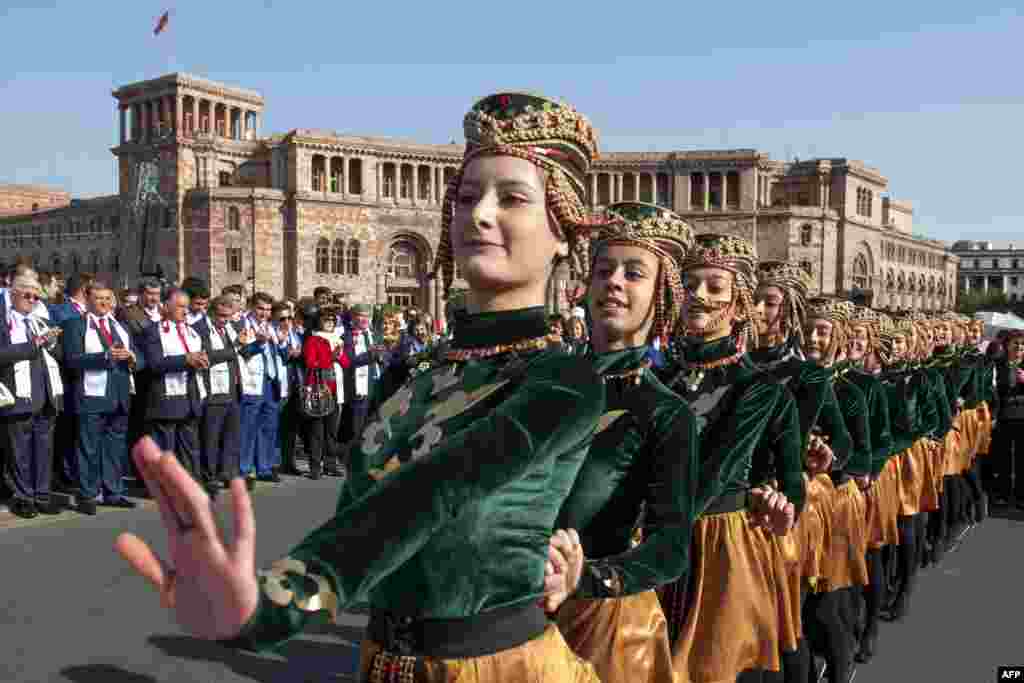 Armenian women dance in central Yerevan during celebrations to mark City Day. (AFP/Karen Minasian) 