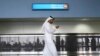 حکومت امارات از سال‌ها پیش شبکه‌های اجتماعی و ابزارهای پیام‌رسانی خارجی مثل واتساپ، فیس‌بوک و فیس‌تایم اپل را ممنوع کرده است. 
