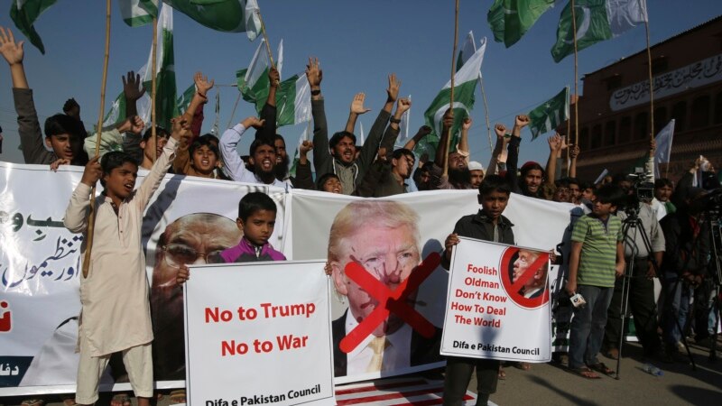 Pakistan pozvao američkog ambasadora nakon Trumpovih optužbi