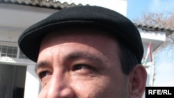 Khurshed Atovulloev, the editor of "Farazh" 