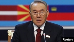 Президент Нұрсұлтан Назарбаев ЕҚЫҰ саммитінде. Астана, 1 желтоқсан 2010 жыл.