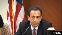 Пресс-конференция помощника госсекретаря США по вопросам Европы и Евразии Филиппа Гордона в Ереване, 9 июня 2009 г. 