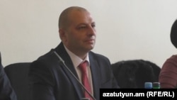 Armenia - Arkadi Peleshian, a newly appointed deputy mayor of Vanadzor, at a meeting in Vanadzor, November 21, 2017