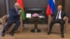 Аляксандар Лукашэнка і Ўладзімір Пуцін на сустрэчы ў Сочы 14 верасьня 2020