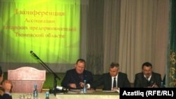 Эшмәкәрләрнең 2012 елдагы беренче утырышы