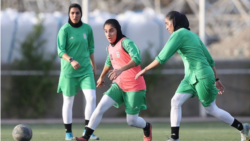 ورود مردان ممنوع؛ محدودیت های تازه برای فوتبال زنان در ایران 