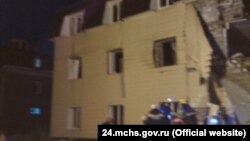 На месте взрыва в российском Красноярске, 14 февраля 2019 года