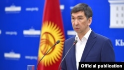 Bishkek Mayor Aziz Surakmatov (file photo)