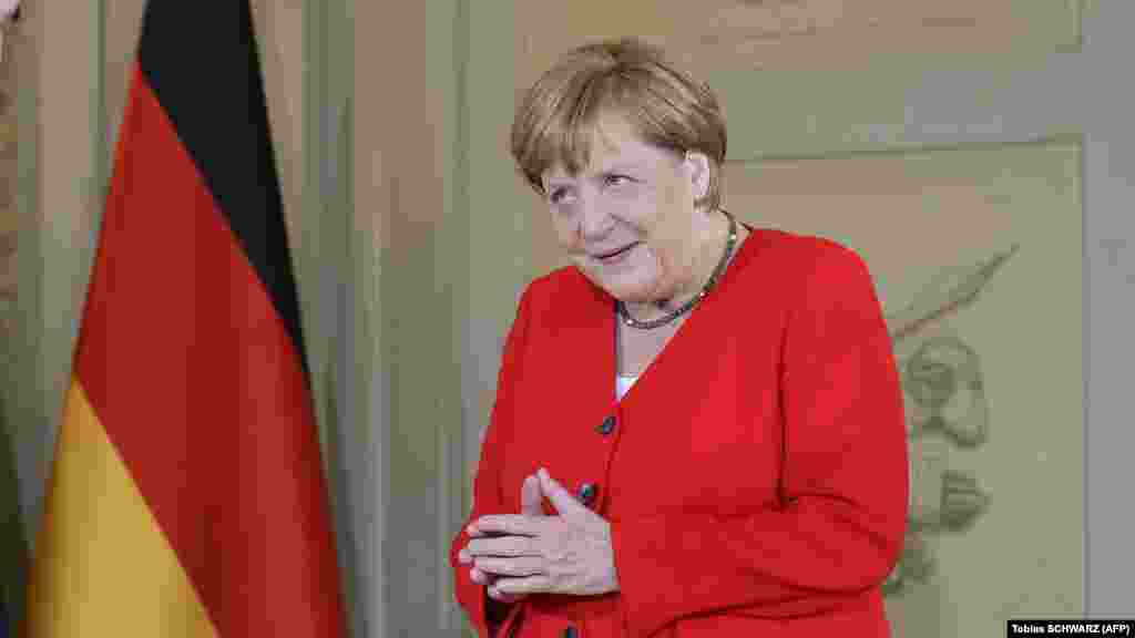 ГЕРМАНИЈА - Германската канцеларка Ангела Меркел изјави дека Британија ќе остане партнер на земјата иако повеќе нема да биде членка на ЕУ во иднина. Според неа, работата со наследниот на британската премиерка Тереза Меј ќе зависи од неговиот пристап кон Европската комисија.
