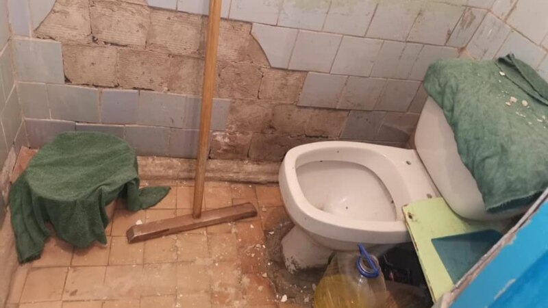 Concurența pentru produsele de curățare arată starea „înspăimântătoare” a toaletelor școlare rusești