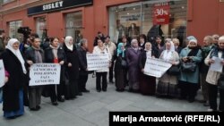 Protest ispred Ambasade Švedske u Sarajevu