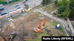 Химки, район улицы Молодежная. Вокруг этой строительной площадки не утихают споры между жителями и застройщиками