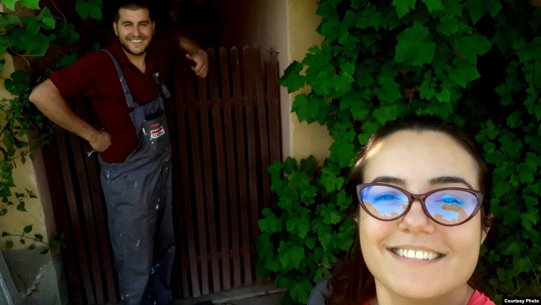Emanuel și Andreea Gurău au renunțat la viața de București pentru a se muta într-o casă săsească din județul Sibiu 