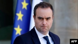 Fostul ministru al Apărării, Sebastien Lecornu, preia funcția de prim-ministru al Franței, după ce a fost desemnat de președintele Emmanuel Macron.