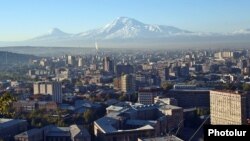 Երևանի համայնապատկեր, արխիվ