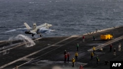 საილუსტაციო ფოტო:  F/A-18E Super Hornet-ის გაშვება Nimitz-ის კლასის ავიამზიდ USS Abraham Lincoln-ის საფრენი გემბანიდან 2026 წლის 31 ივლისს.