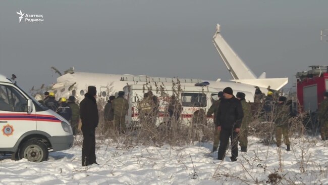 Алматыда жолаушы ұшағы апатқа ұшырады. Оннан астам адам мерт болды