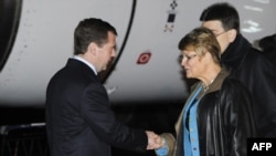 Дмитрий Медведев прибыл в Стокгольм накануне открытия саммита.
