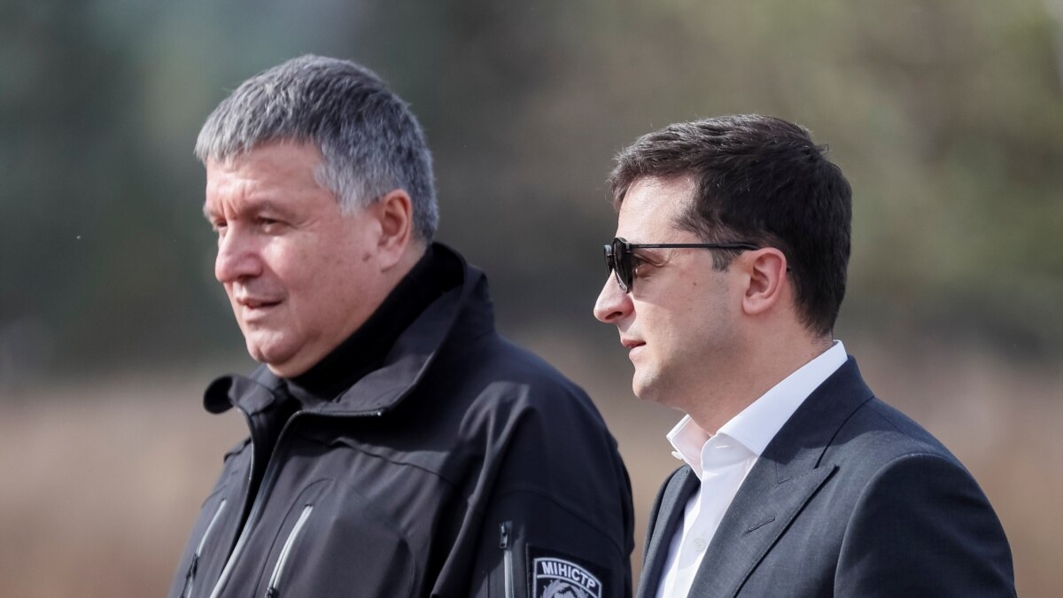 avakov-otverg-utverghdenie-zelenskogo-o-sdache-kryma-bez-boya Аваков отверг утверждение Зеленского о «сдаче Крыма без боя»
