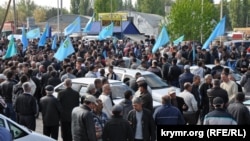 Крымские татары на Турецком валу, 3 мая 2014 года