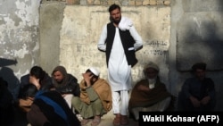 افغانستان: کابل کې د پاکستان سفارت مخې ته د ویزې په انتظار: ۲۰۱۹، ۴ نومبر 