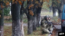 Украинские военные в Донецкой области. 9 сентября 2014 года.