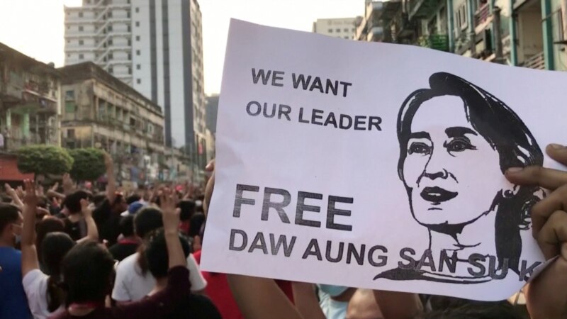 Si po organizohen protestat në Birmani?