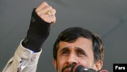 Iran's President Mahmud Ahmadinejad said Iran would respond to a change in big powers' behavior.