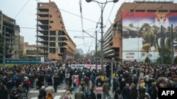 Сербські студенти протестують проти забудови зруйнованої будівлі Генштабу Югославії, Белград, 11 листопада 2025 року