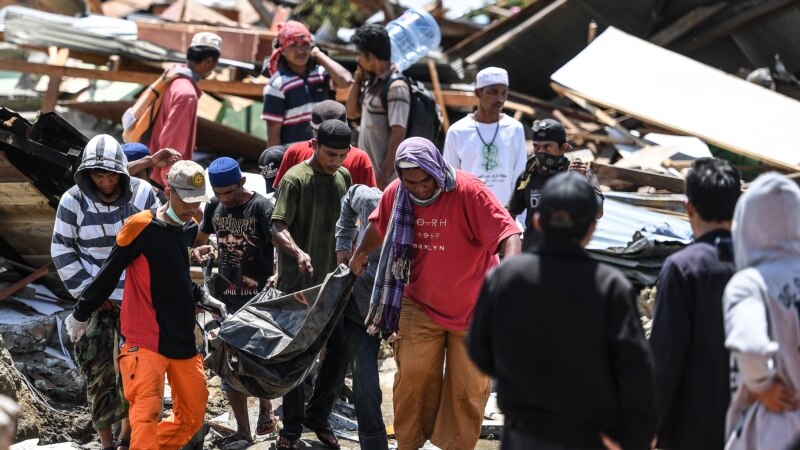 Kalon mbi 1,200 numri i të vdekurve nga tërmeti në Indonezi