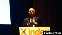 Rahim Hajiyev, Deputy Editor of Azadliq newspaper accepting Index on Censorship Award in London, 20March2014