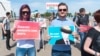 Сторонники Навального на акции протеста (иллюстративное фото)