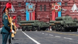 Ресей әскери парадқа қаруларын шығармайды