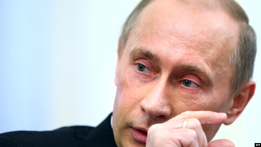 Russian Prime Minister Vladimir Putin has threatened to cut gas deliveries to Ukraine.