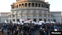 Armenia - The opposition ORO alliance holds an election campaign rally in Yerevan's Liberty Square, 28Mar2017.