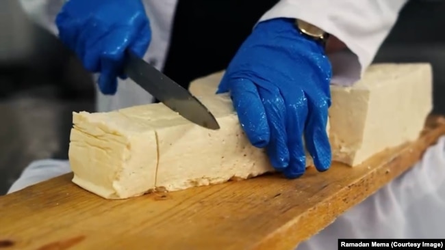 Djathi është ndër produktet më të konsumuara në Kosovë.