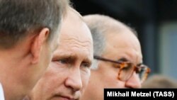 Алишер Усманов с президентом России Владимиром Путиным