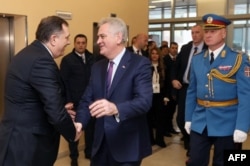 Милорад Додик (слева) и президент Сербии Томислав Николич