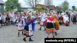 Карагод перад гасьцямі