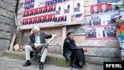 Georgia -- election campaign billboards and posters in Tbilisi, 19May2010