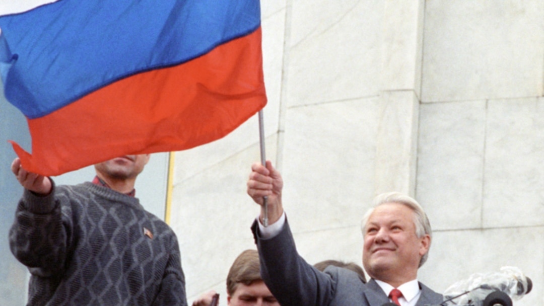 Russia: Yeltsin Stood Alone Among Great Expectations