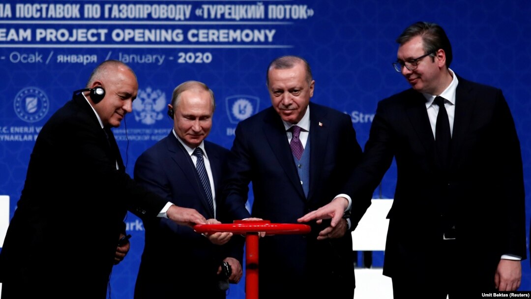 Зліва направо: прем'єр-міністр Болгарії Бойко Борисов, президент Росії Володимир Путін, президент Туреччини Реджеп Тайїп Ердоган та президент Сербії Олександр Вучич на урочистому відкритті, запуску «Турецького потоку»