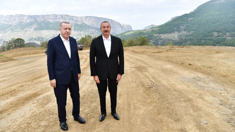 Түркиянын президенти Тоолуу Карабакка барды