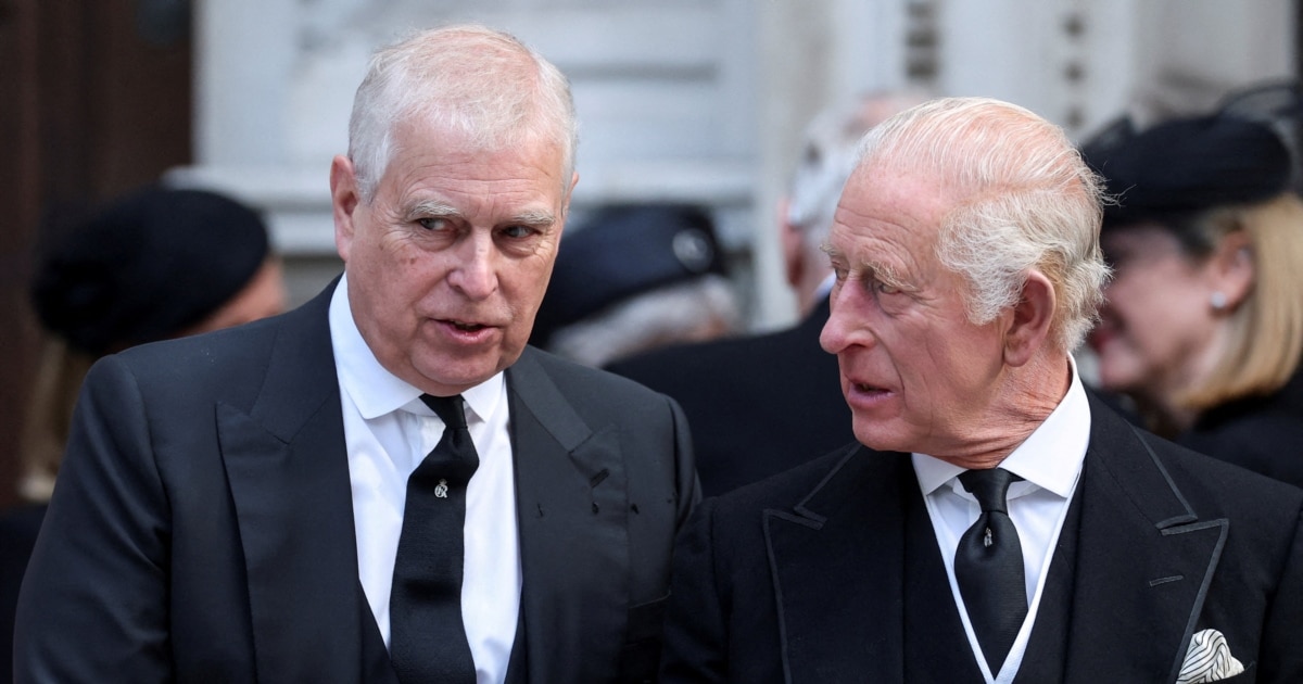 Британската полиция арестува бившия принц Андрю – брат на крал