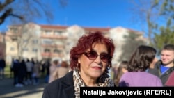 Nastavnica Ivana Pavlović Lenđel na protestu u Subotici